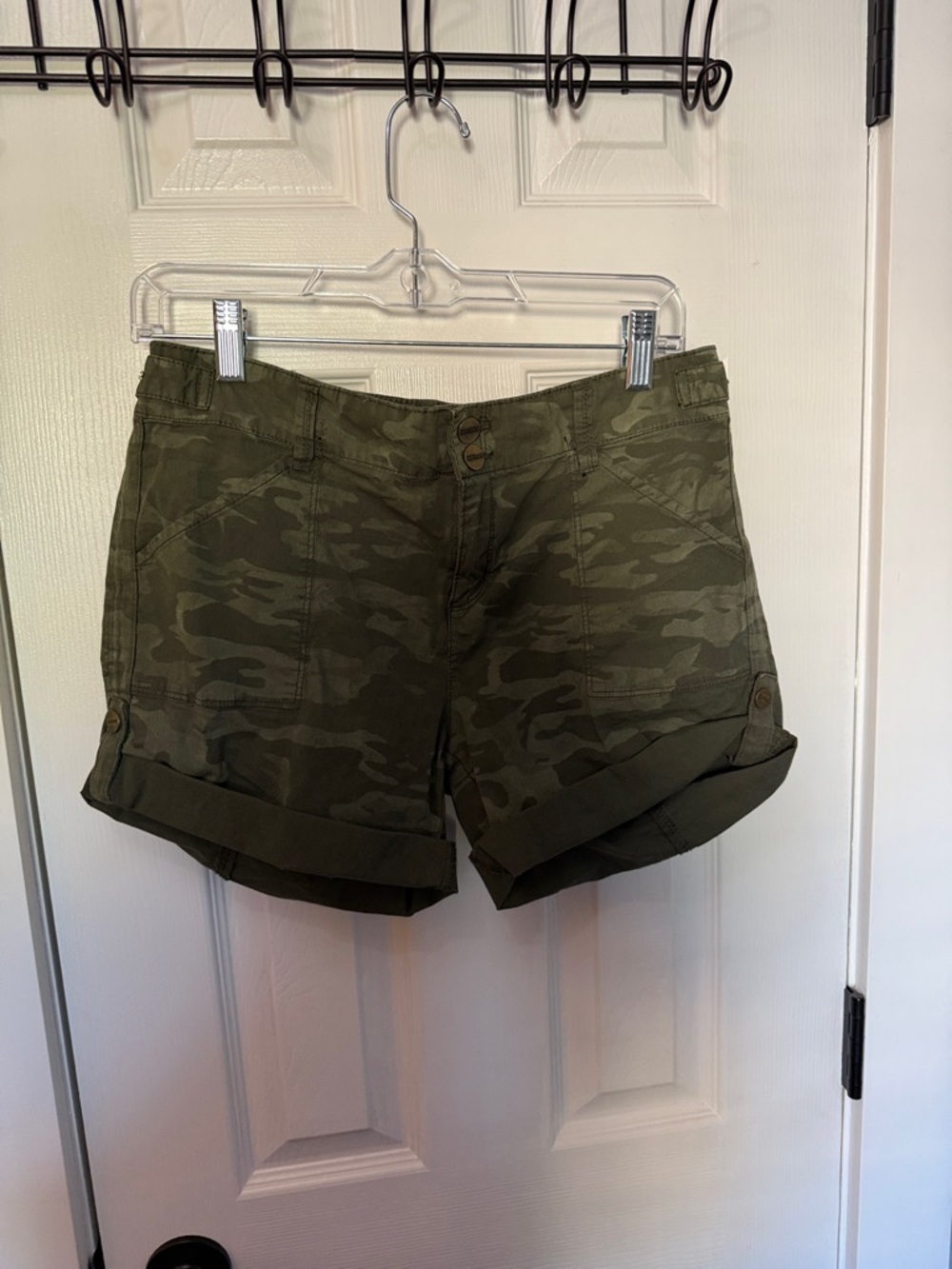 Sanctuary Olive Camo Roll-Cuff Bermuda Shorts